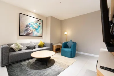 Zenity 3BR Condo: Luxury and Comfort in Quận 1 – 照片 13